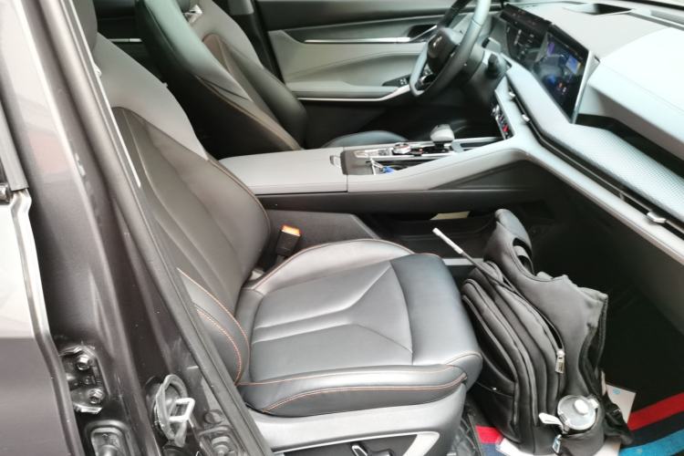 Used CHANGAN CS75 PLUS 2022 2nd Generation 1.5T Automatic Pilot Version Right Front Seat