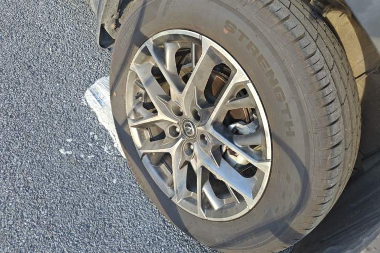Used CHANGAN CS75 PLUS 2022 2nd Generation 1.5T Automatic Pilot Version Right Front Wheel Hub
