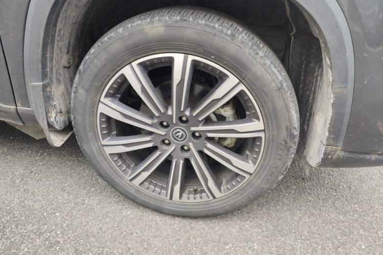 Used CHANGAN CS75 PLUS 2022 2nd Generation 2.0T Automatic Navigation Version Right Front Wheel Hub