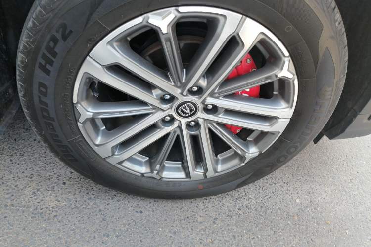 Used CHANGAN CS75 PLUS 2022 2nd Generation 1.5T Automatic Luxury Version Right Front Wheel Hub