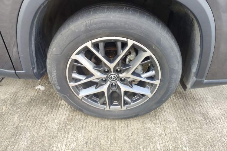 Used CHANGAN CS75 PLUS 2022 2nd Generation 1.5T Automatic Pilot Version Right Front Wheel Hub