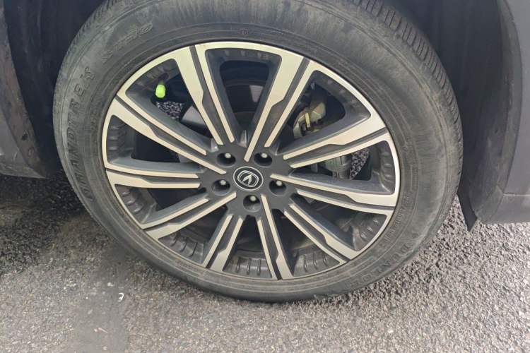 Used CHANGAN CS75 PLUS 2022 Second-Generation 2.0T Automatic Prestige Model Right Front Wheel Hub
