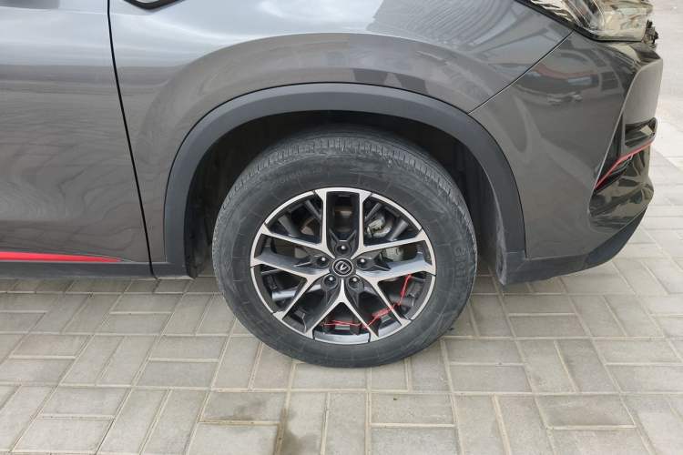 Used CHANGAN CS75 PLUS 2022 Classic Edition 1.5T Automatic Pioneer Model Right Front Wheel Hub