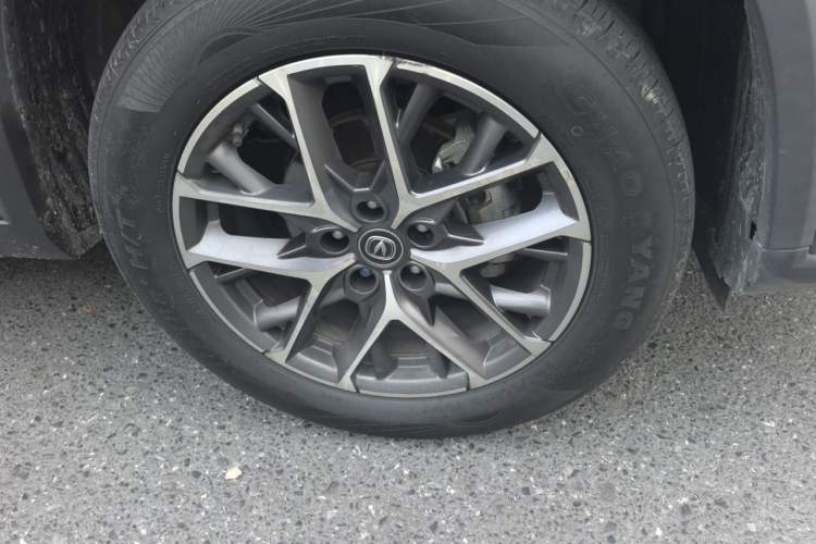 Used CHANGAN CS75 PLUS 2022 2nd Generation 1.5T Automatic Luxury Version Right Front Wheel Hub