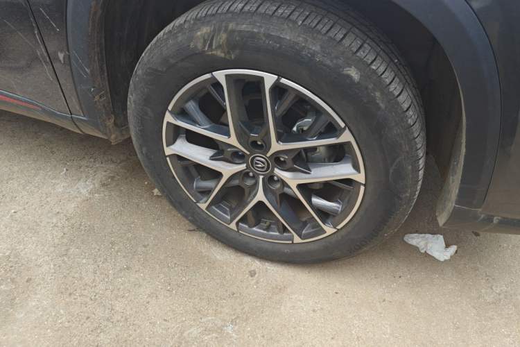 Used CHANGAN CS75 PLUS 2022 2nd Generation 1.5T Automatic Prestige Version Right Front Wheel Hub