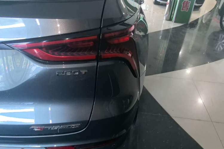 Used CHANGAN CS75 PLUS 2022 1.5T Automatic Luxury Model Right Rear Taillight