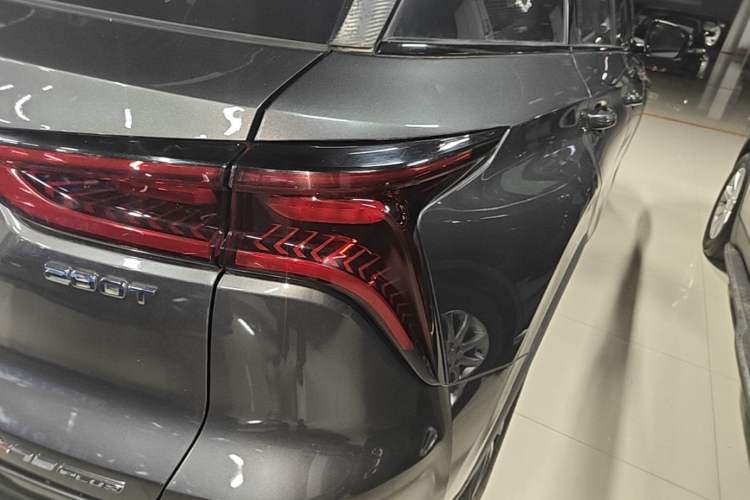 Used CHANGAN CS75 PLUS 2022 Classic Edition 1.5T Automatic Pioneer Model Right Rear Taillight
