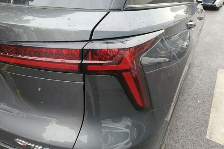 Used CHANGAN CS75 PLUS 2022 2nd Generation 1.5T Automatic Prestige Version Right Rear Taillight