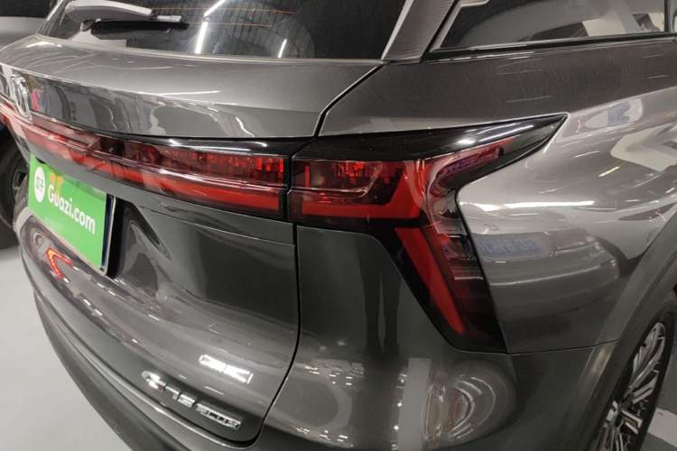 Used CHANGAN CS75 PLUS 2022 2nd Generation 1.5T Automatic Luxury Edition Right Rear Taillight