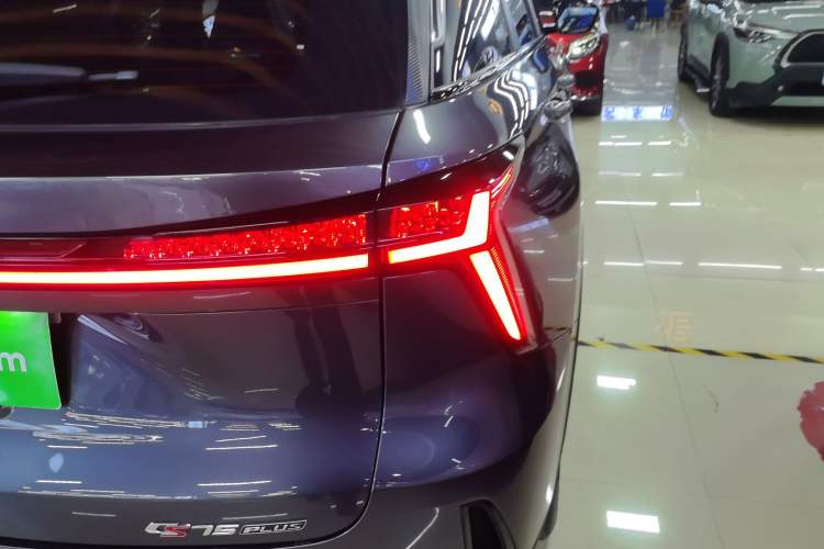 Used CHANGAN CS75 PLUS 2022 2nd Generation 1.5T Automatic Prestige Version Right Rear Taillight
