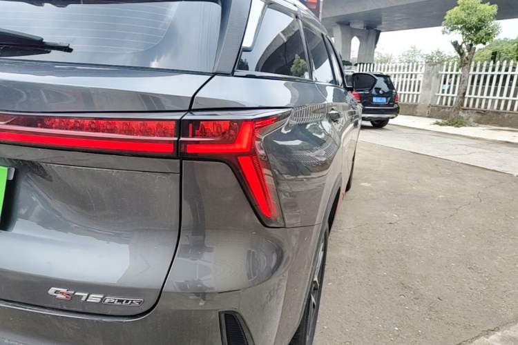 Used CHANGAN CS75 PLUS 2022 2nd Generation 1.5T Automatic Prestige Version Right Rear Taillight