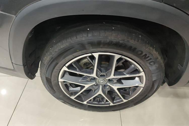 Used CHANGAN CS75 PLUS 2022 2nd Generation 1.5T Automatic Prestige Version Right Rear Wheel Hub