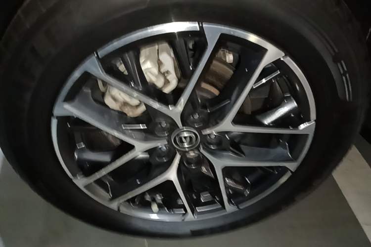 Used CHANGAN CS75 PLUS 2022 Classic Edition 1.5T Automatic Pioneer Model Right Rear Wheel Hub