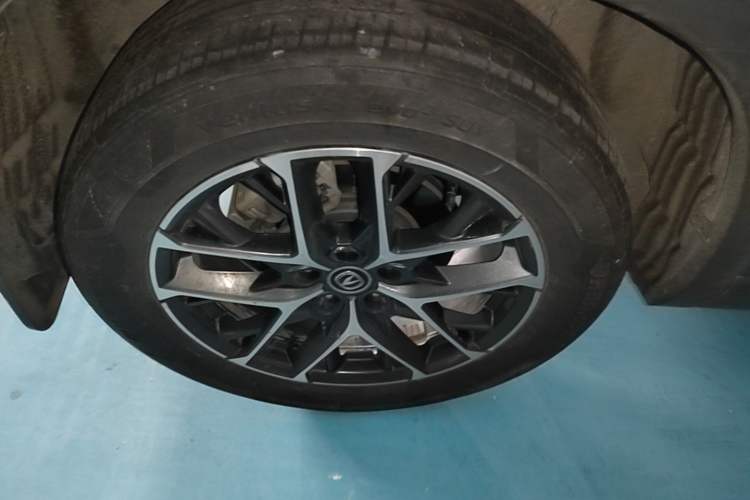Used CHANGAN CS75 PLUS 2022 2nd Generation 1.5T Automatic Pilot Version Right Rear Wheel Hub
