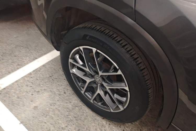 Used CHANGAN CS75 PLUS 2022 2nd Generation 1.5T Automatic Prestige Version Right Rear Wheel Hub