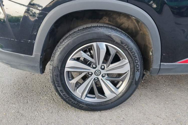 Used CHANGAN CS75 PLUS 2022 1.5T Automatic Luxury Model Right Rear Wheel Hub