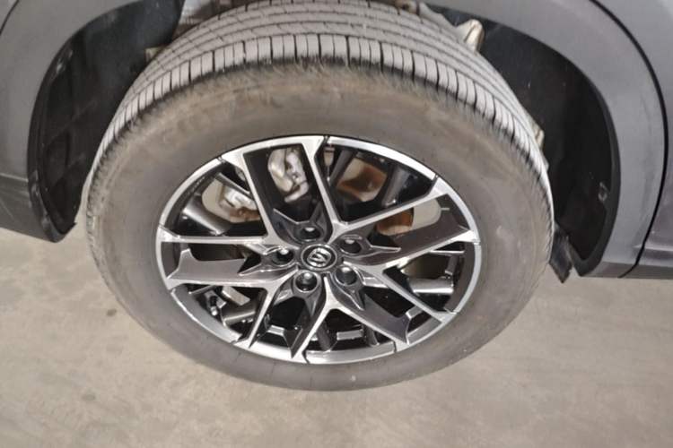 Used CHANGAN CS75 PLUS 2022 Classic Edition 1.5T Automatic Pioneer Model Right Rear Wheel Hub