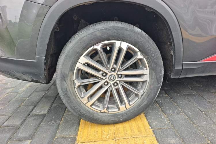 Used CHANGAN CS75 PLUS 2022 1.5T Automatic Luxury Model Right Rear Wheel Hub