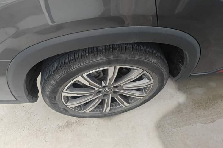 Used CHANGAN CS75 PLUS 2022 2nd Generation 2.0T Automatic Flagship Version Right Rear Wheel Hub