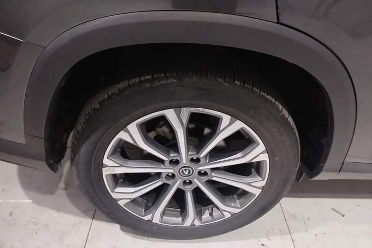 Used CHANGAN CS75 PLUS 2022 2.0T Automatic Pilot Version Right Rear Wheel Hub