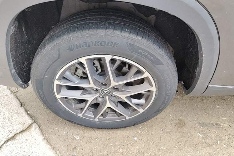 Used CHANGAN CS75 PLUS 2022 2nd Generation 1.5T Automatic Prestige Version Right Rear Wheel Hub