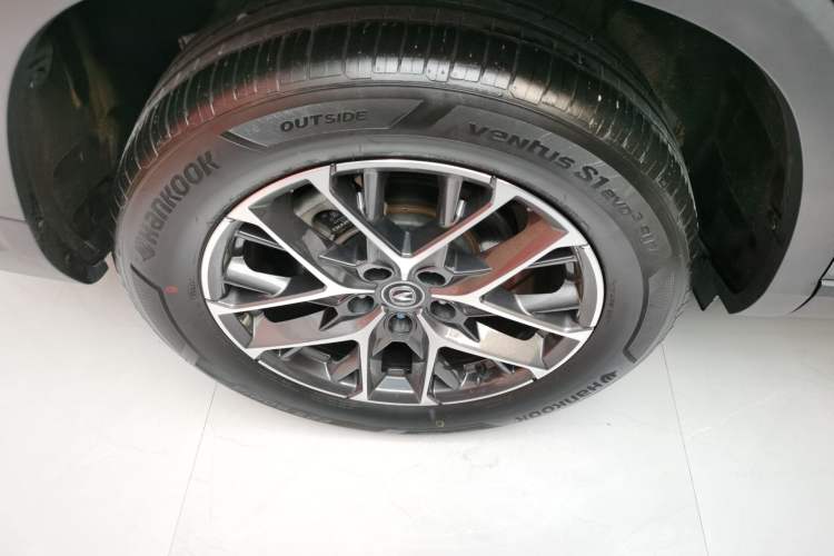 Used CHANGAN CS75 PLUS 2022 2nd Generation 1.5T Automatic Pilot Version Right Rear Wheel Hub