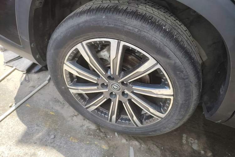 Used CHANGAN CS75 PLUS 2022 Second-Generation 2.0T Automatic Prestige Model Right Rear Wheel Hub