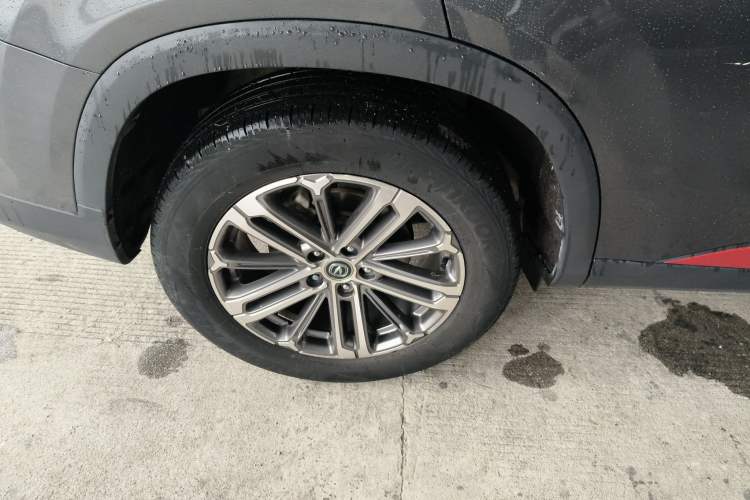 Used CHANGAN CS75 PLUS 2022 1.5T Automatic Luxury Model Right Rear Wheel Hub