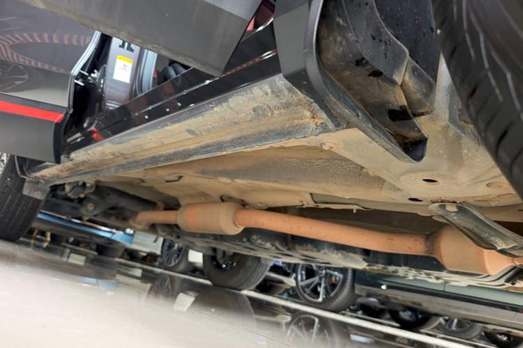 Used CHANGAN CS75 PLUS 2022 1.5T Automatic Luxury Model Right Side Sill