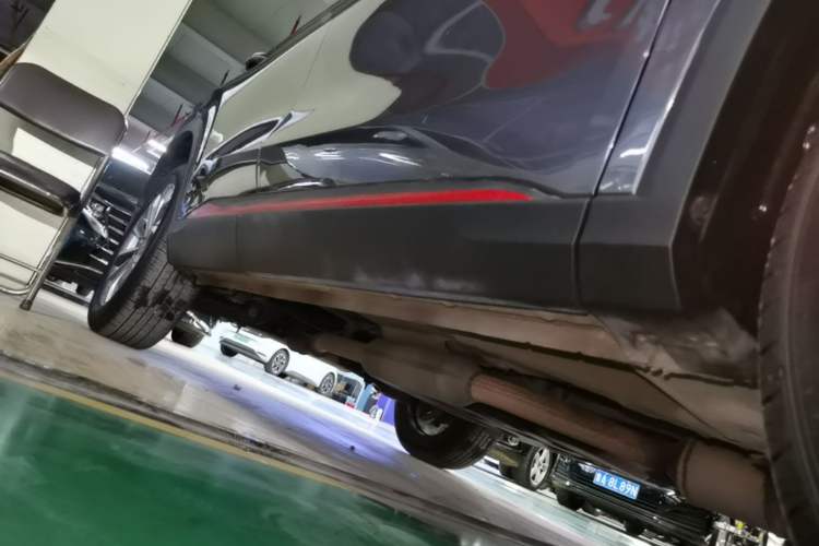 Used CHANGAN CS75 PLUS 2022 2.0T Automatic Pilot Version Right Side Sill