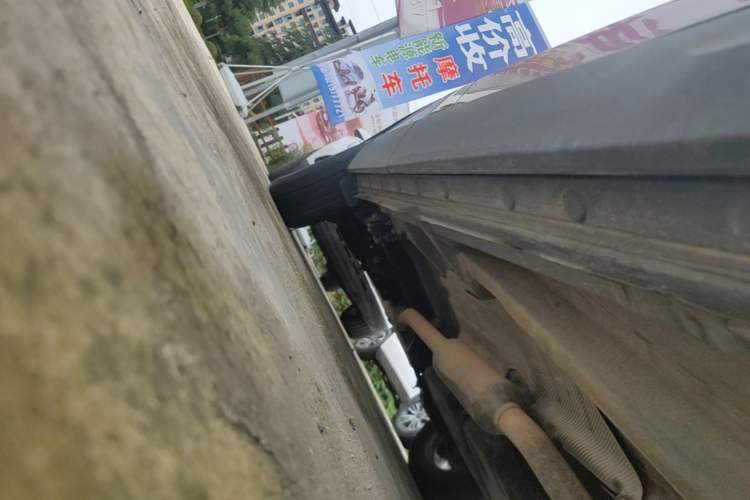Used CHANGAN CS75 PLUS 2022 1.5T Automatic Luxury Model Right Side Sill
