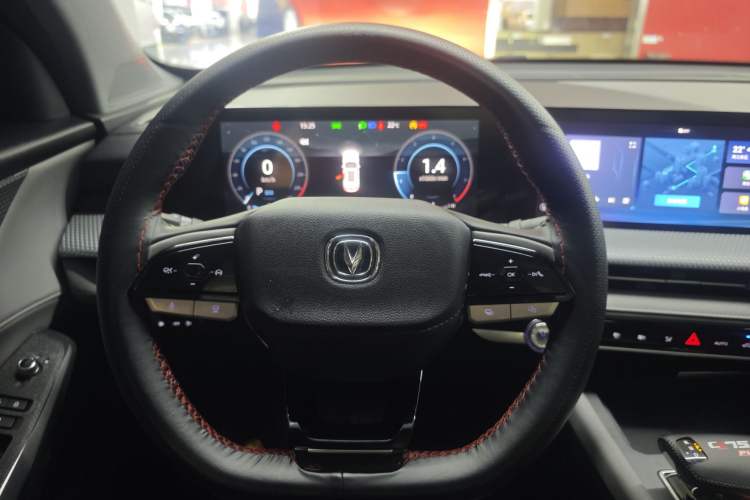 Used CHANGAN CS75 PLUS 2022 2nd Generation 1.5T Automatic Prestige Version Steering Wheel