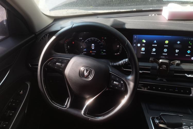Used CHANGAN CS75 PLUS 2022 1.5T Automatic Luxury Model Steering Wheel