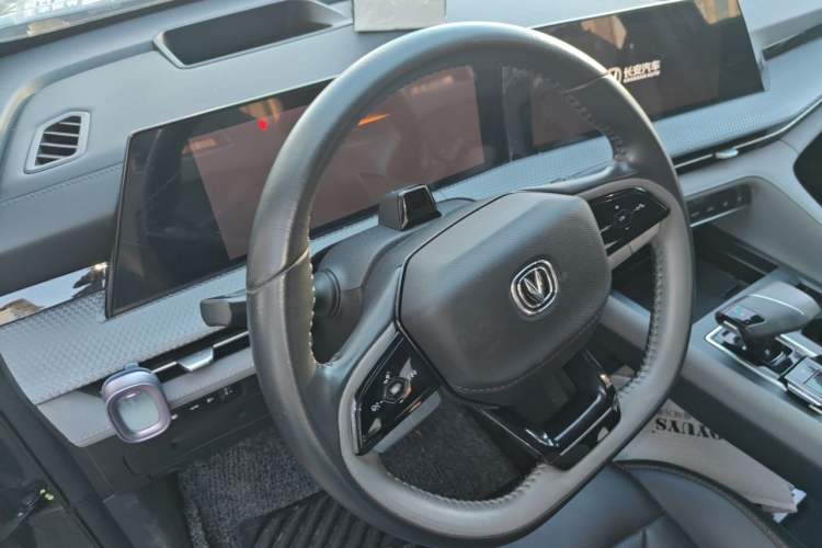 Used CHANGAN CS75 PLUS 2022 2nd Generation 1.5T Automatic Pilot Version Steering Wheel