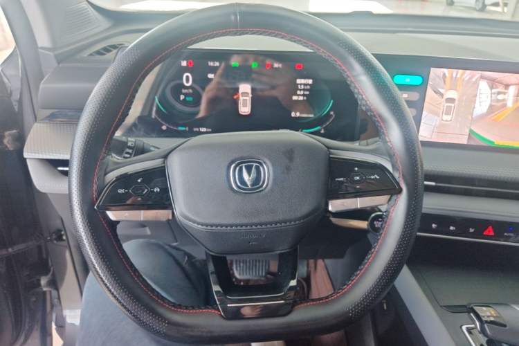 Used CHANGAN CS75 PLUS 2022 Second-Generation 2.0T Automatic Prestige Model Steering Wheel