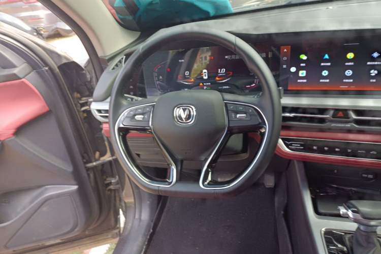 Used CHANGAN CS75 PLUS 2022 Classic Edition 1.5T Automatic Pioneer Model Steering Wheel