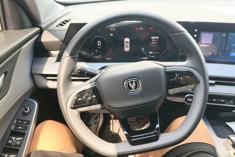 Used CHANGAN CS75 PLUS 2022 2nd Generation 1.5T Automatic Prestige Version Steering Wheel
