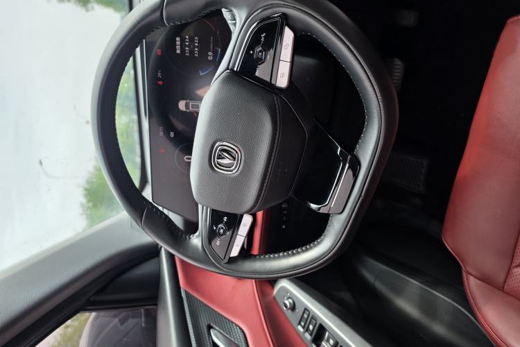Used CHANGAN CS75 PLUS 2022 2nd Generation 2.0T Automatic Navigation Version Steering Wheel