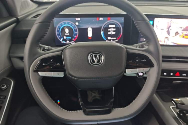 Used CHANGAN CS75 PLUS 2022 2nd Generation 1.5T Automatic Prestige Version Steering Wheel