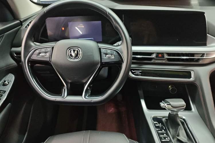 Used CHANGAN CS75 PLUS 2022 Classic Edition 1.5T Automatic Pioneer Model Steering Wheel