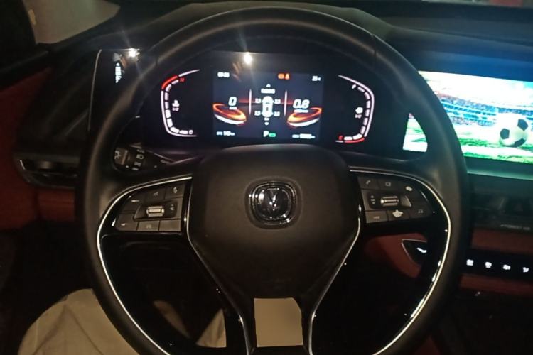Used CHANGAN CS75 PLUS 2022 1.5T Automatic Luxury Model Steering Wheel