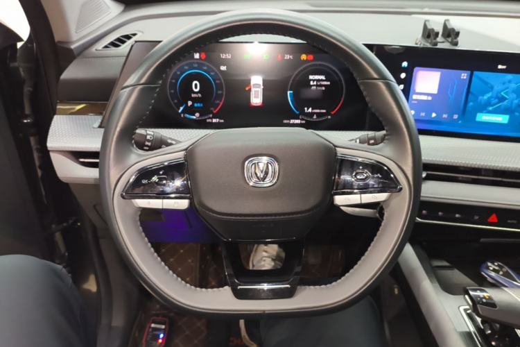 Used CHANGAN CS75 PLUS 2022 2nd Generation 1.5T Automatic Prestige Version Steering Wheel