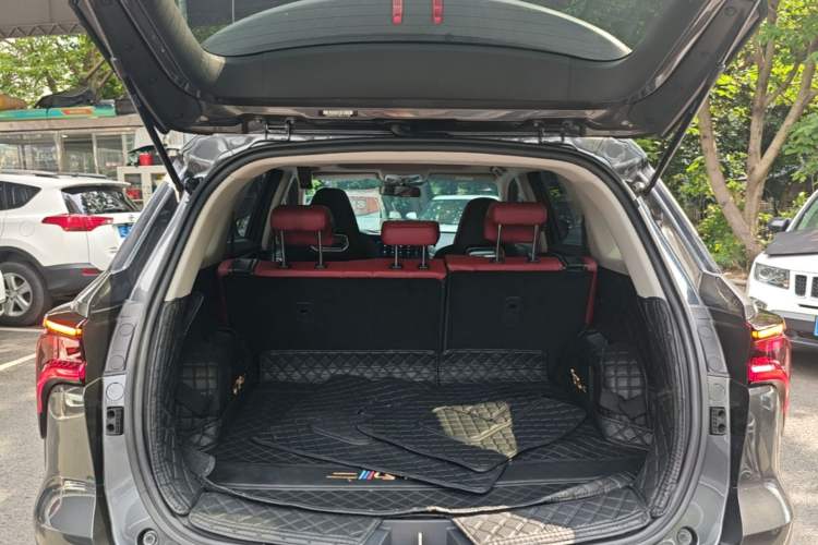 Used CHANGAN CS75 PLUS 2022 Classic Edition 1.5T Automatic Pioneer Model Trunk