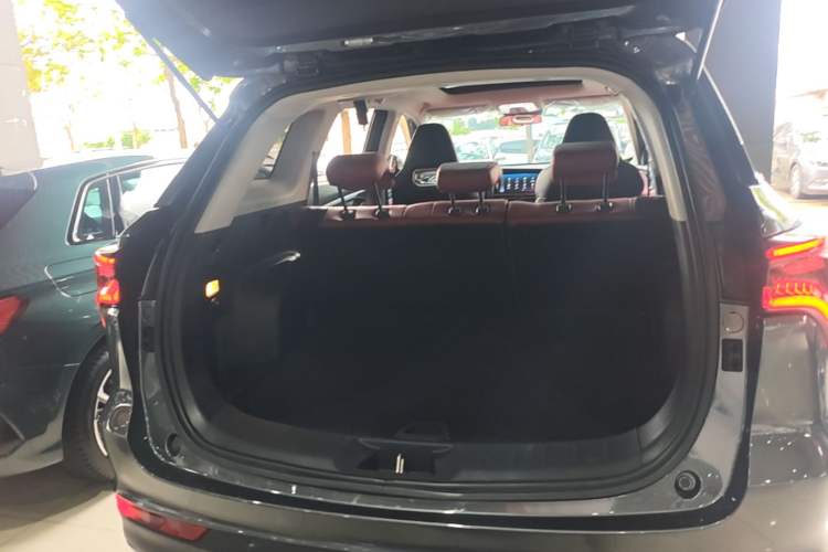 Used CHANGAN CS75 PLUS 2022 1.5T Automatic Luxury Model Trunk