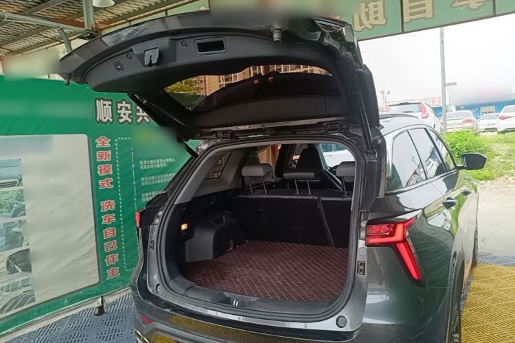 Used CHANGAN CS75 PLUS 2022 Second-Generation 2.0T Automatic Prestige Model Trunk