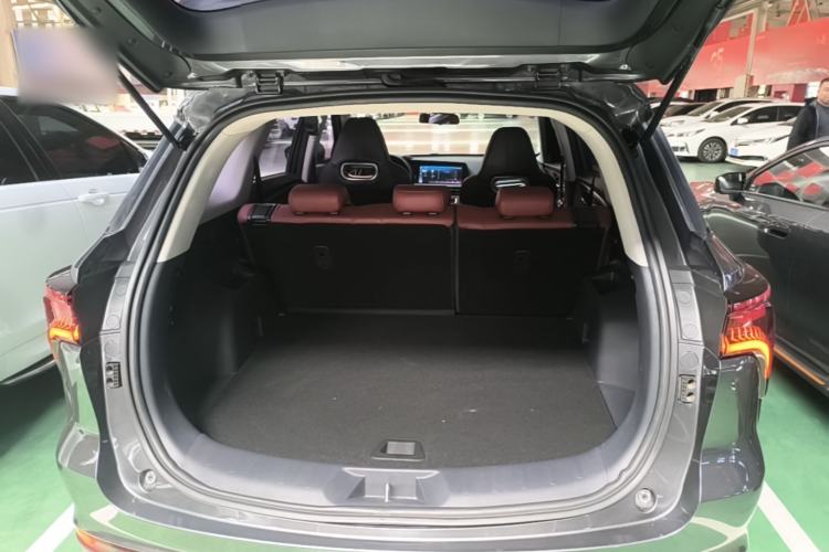 Used CHANGAN CS75 PLUS 2022 Classic Edition 1.5T Automatic Pioneer Model Trunk