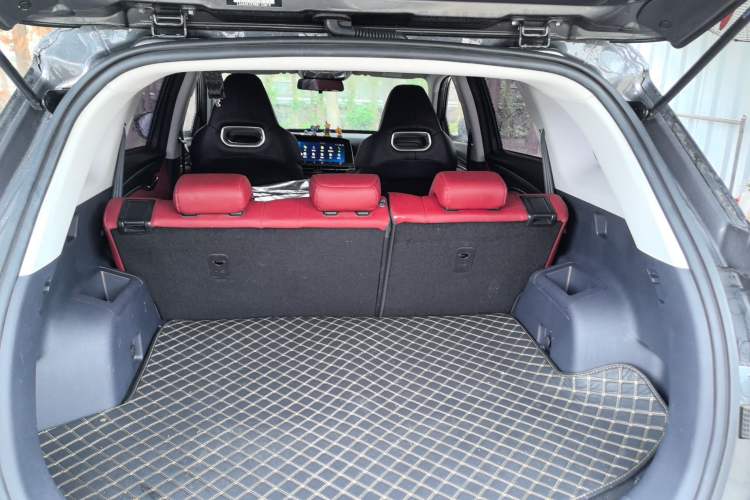 Used CHANGAN CS75 PLUS 2022 Classic Edition 1.5T Automatic Pioneer Model Trunk