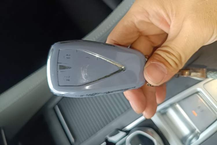 Used CHANGAN CS75 PLUS 2022 Second-Generation 2.0T Automatic Prestige Model Vehicle Key