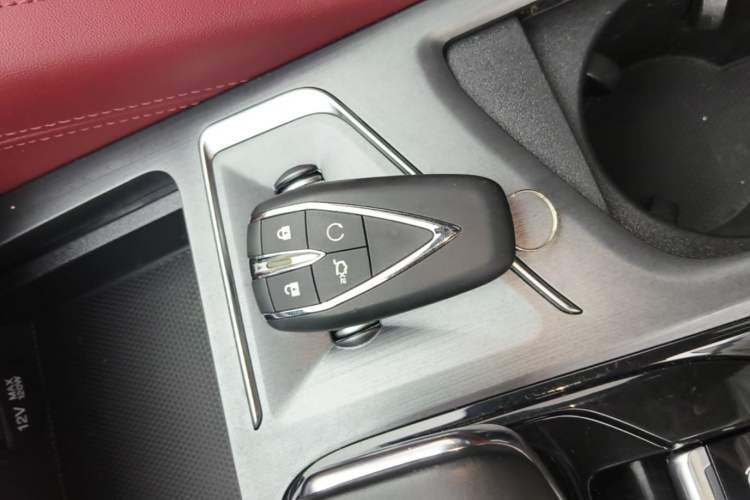 Used CHANGAN CS75 PLUS 2022 1.5T Automatic Luxury Model Vehicle Key