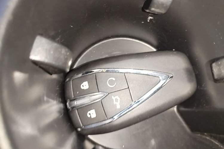 Used CHANGAN CS75 PLUS 2022 2.0T Automatic Pilot Version Vehicle Key